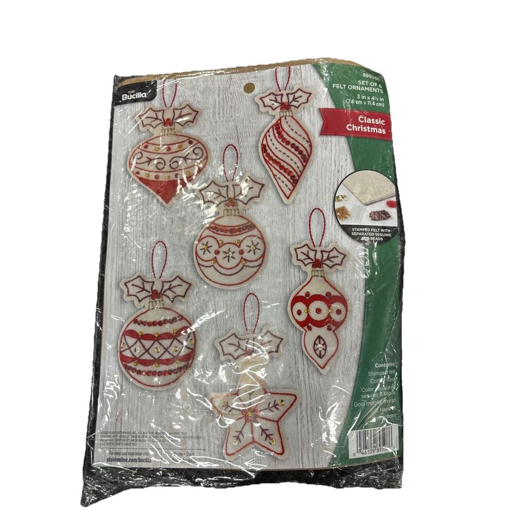 DIY Bucilla Classic Christmas Elegant Red White Felt Ornament Kit